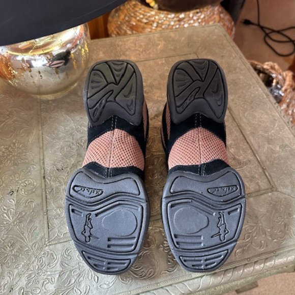 NEW – KELA CI Tip Top Black and Tan Dance Sneakers – 6.5 - Picture 4 of 4